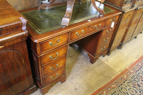 Georgian style mahogany twin pedestal desk